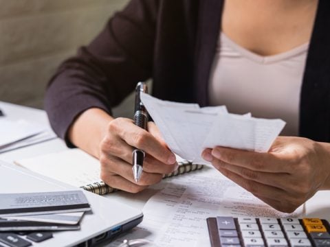 Πότε πατάει το... «κουμπί» η ΑΑΔΕ για 1,5 εκατ. φορολογικές δηλώσεις - Τι να προσέξουν οι λογιστές